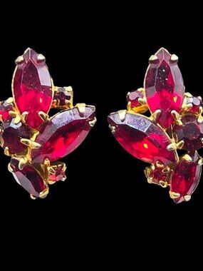 VTG Kramer of NY Ruby Red Rhinestone Cluster Clip On Earrings 1950s Mid Century